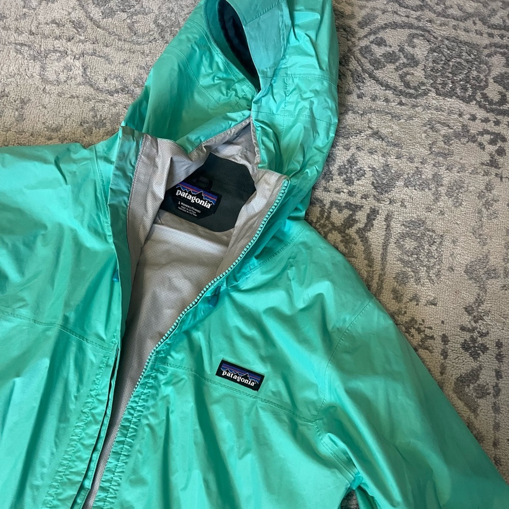 Women’s Patagonia Rain Jacket